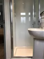 Shower Surround